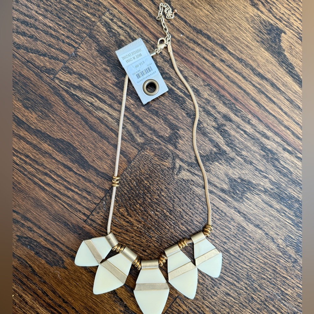 Anthropology Elegant Cream and Gold Necklace